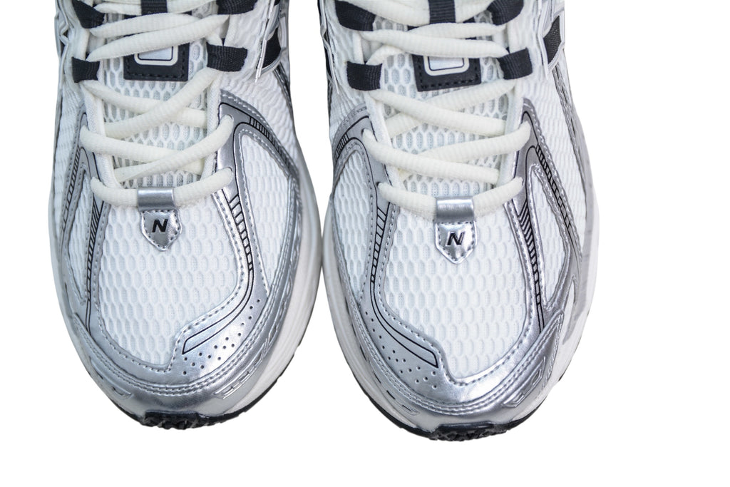 NEW BALANCE 1906R WHITE/SILVER/BLACK