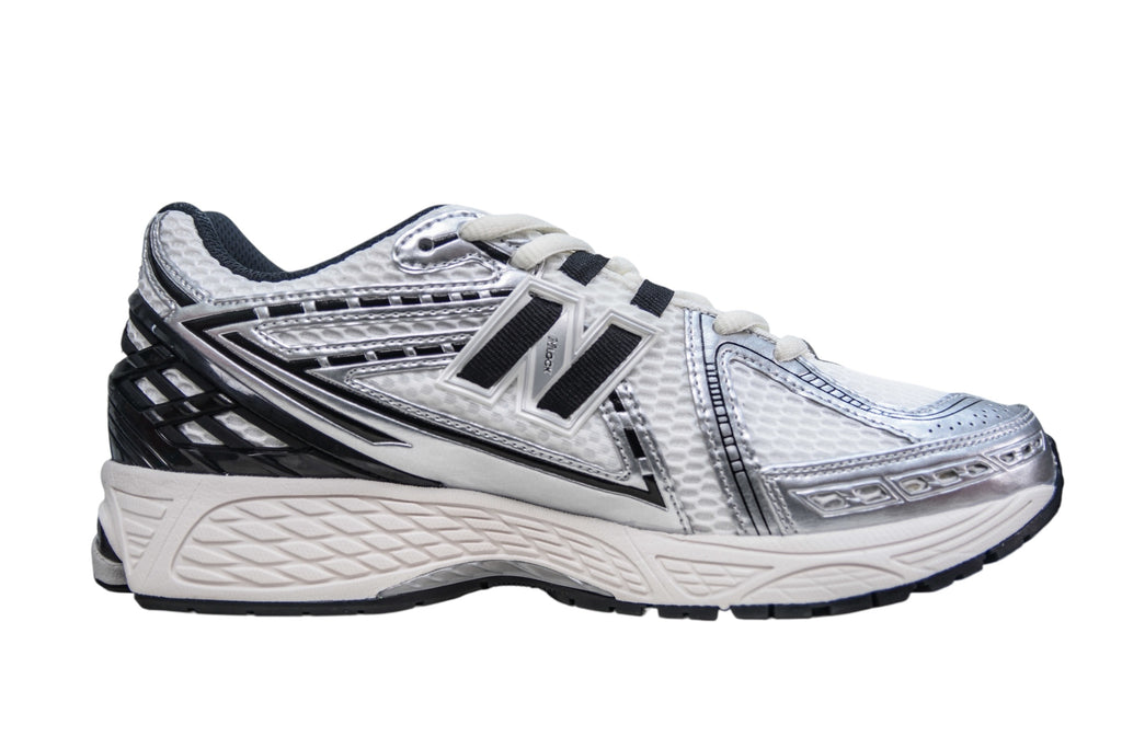 NEW BALANCE 1906R WHITE/SILVER/BLACK