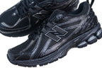 NEW BALANCE 1906R TRIPLE BLACK
