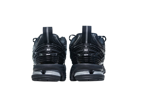 NEW BALANCE 1906R TRIPLE BLACK