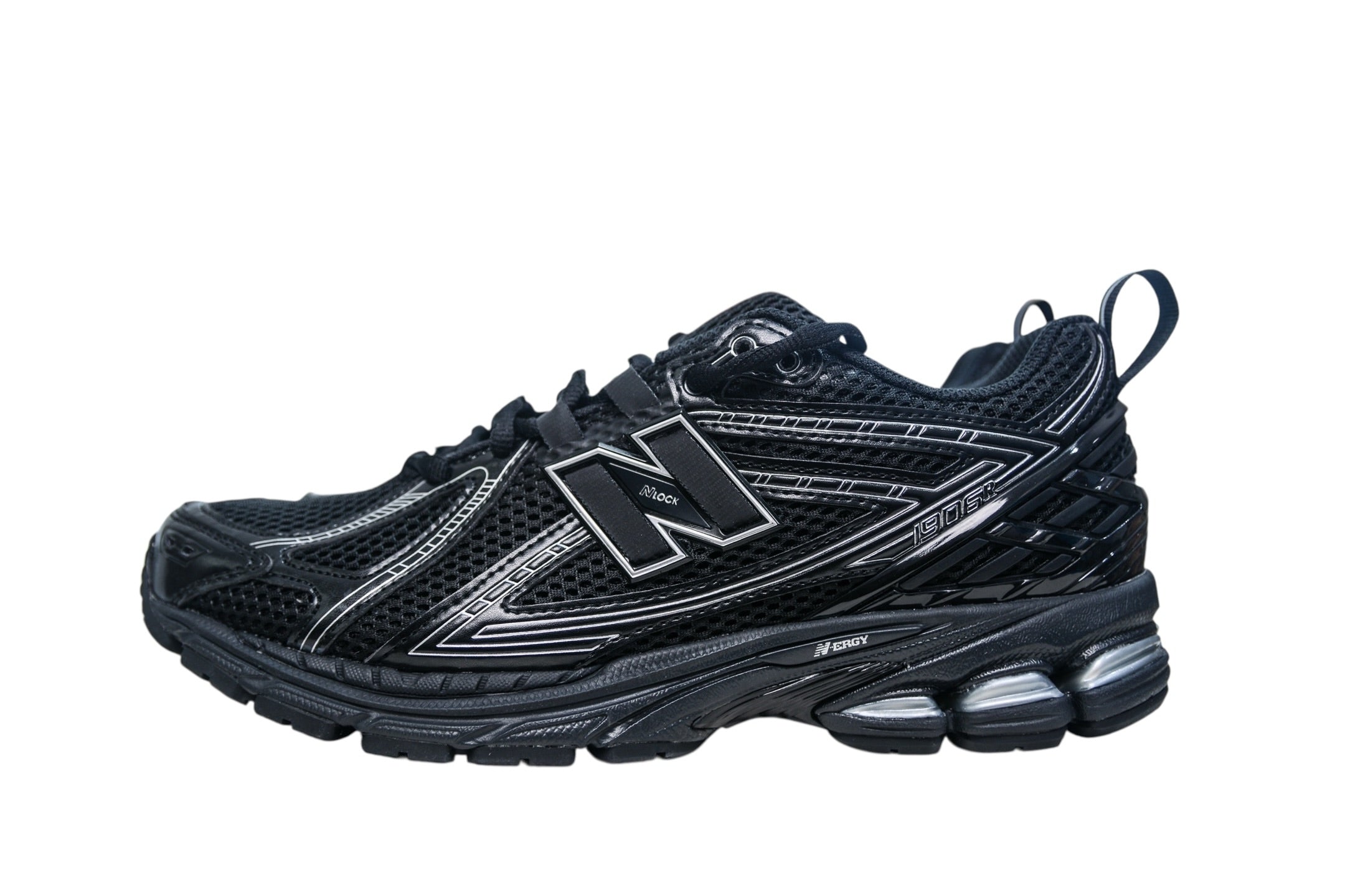 NEW BALANCE 1906R TRIPLE BLACK