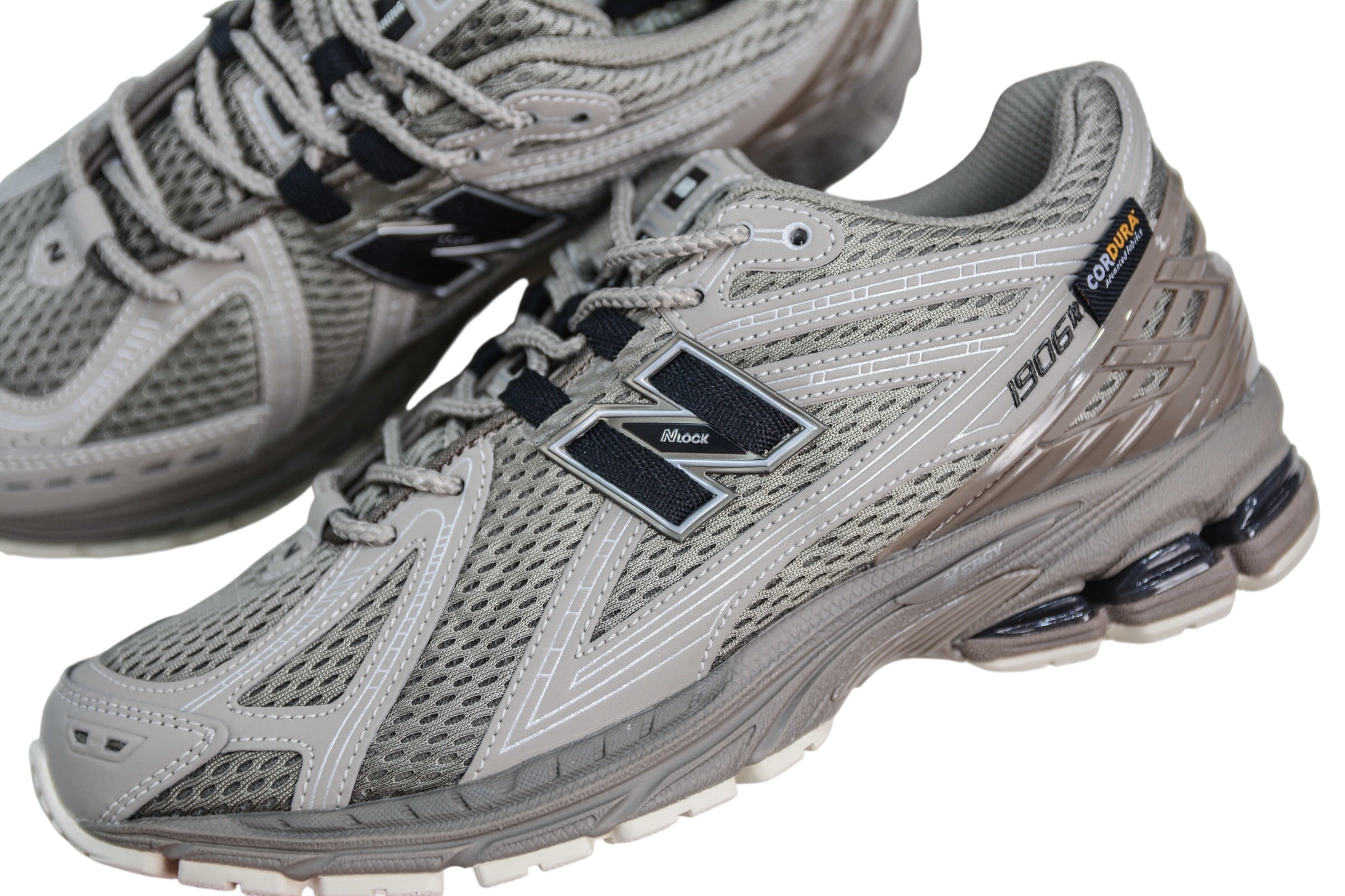 NEW BALANCE 1906R TAUPE/GREY