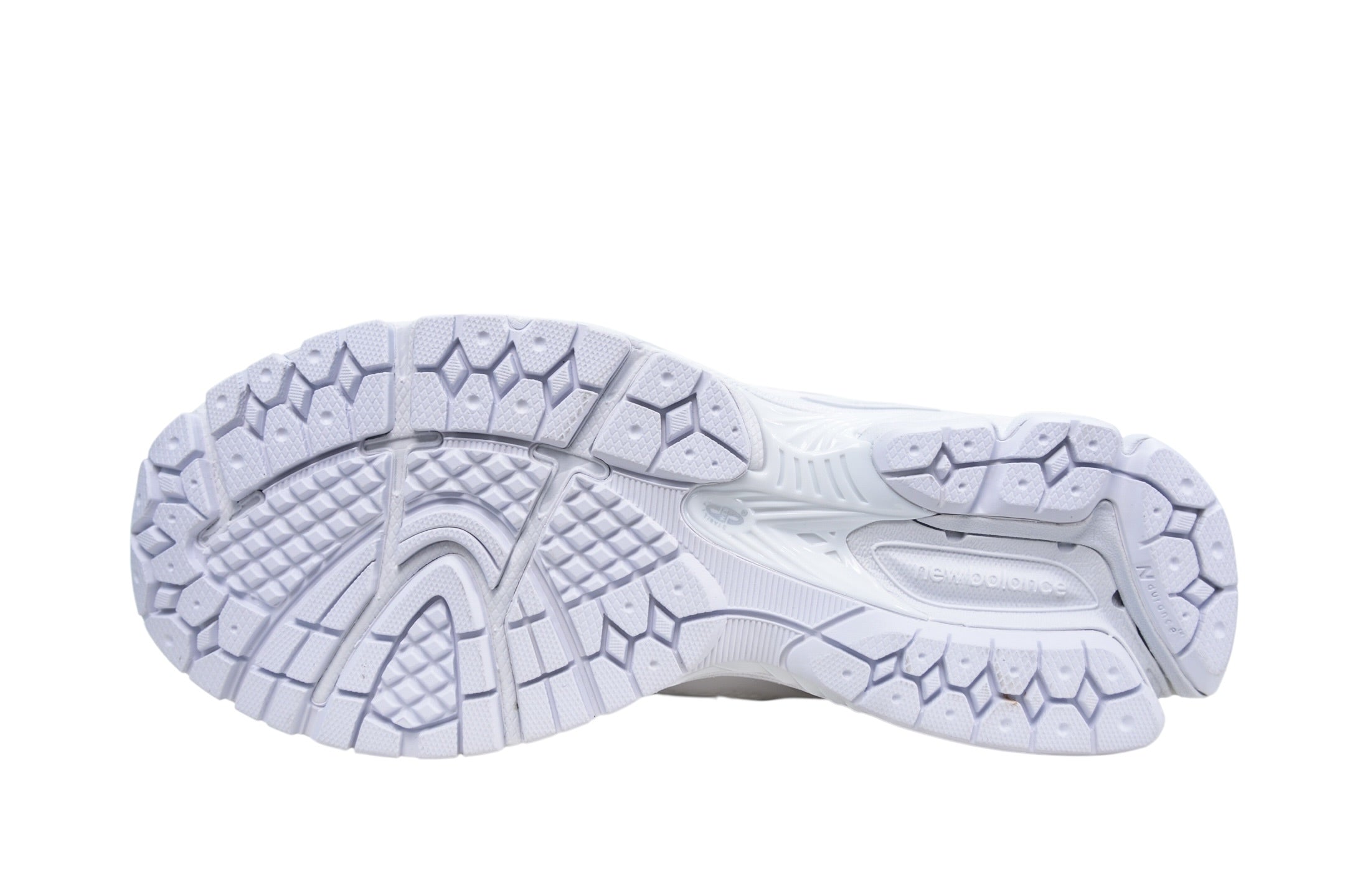 NEW BALANCE 1906R TRIPLE WHITE