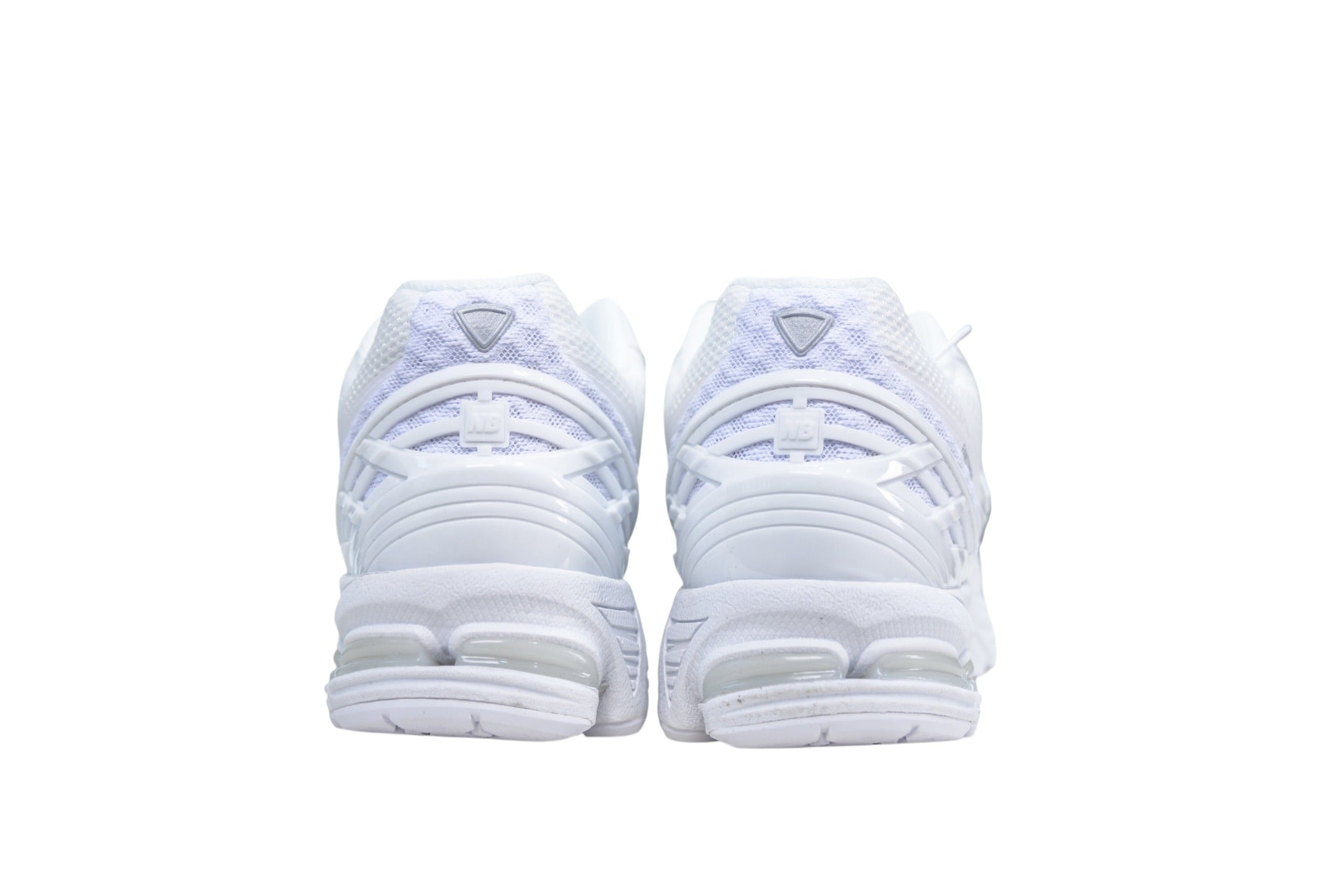 NEW BALANCE 1906R TRIPLE WHITE