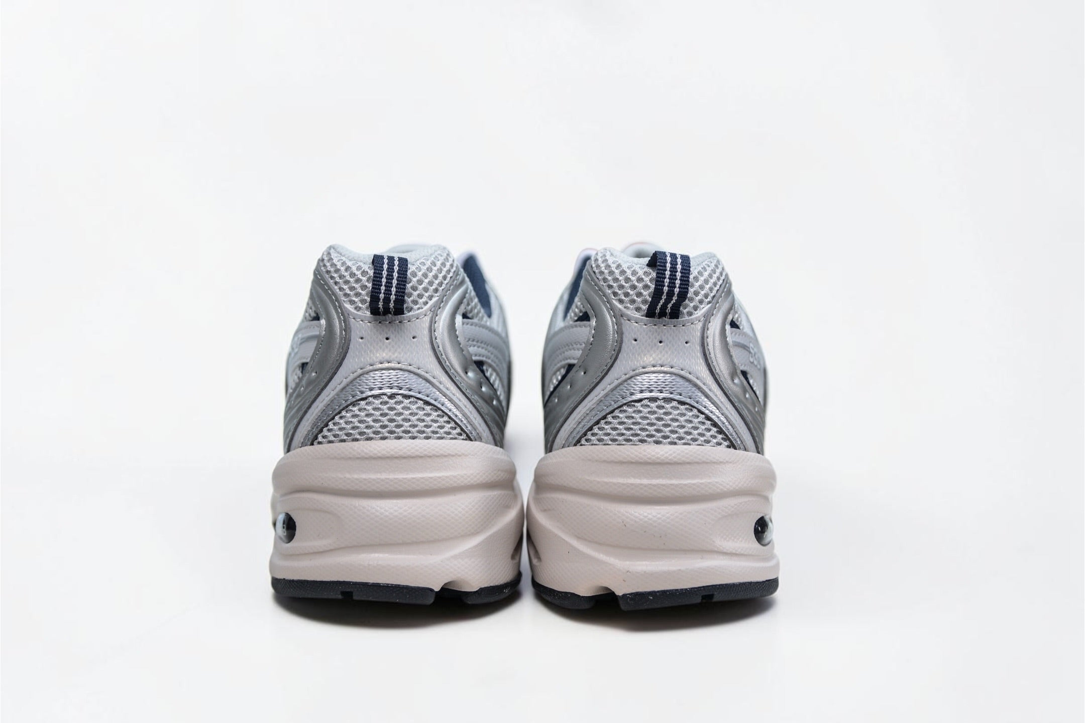 NEW BALANCE 530 Silver/Navy