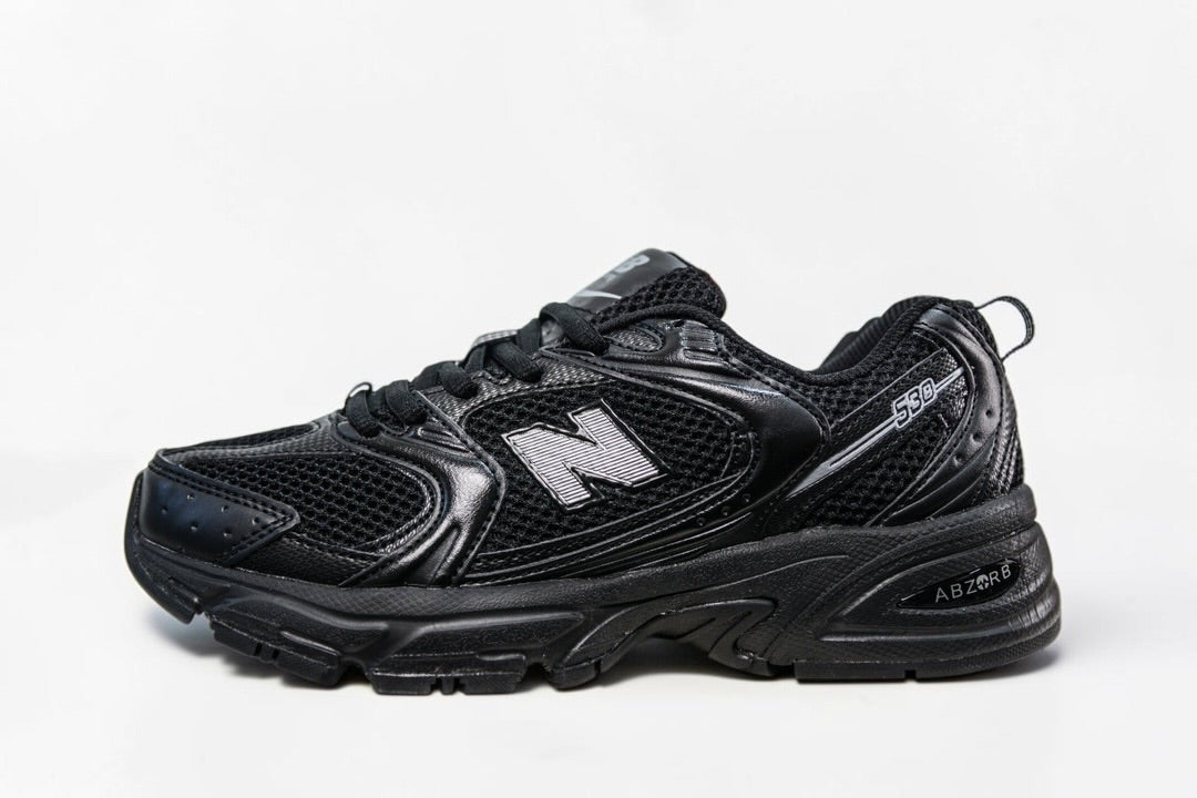 NEW BALANCE 530 TRIPLE BLACK