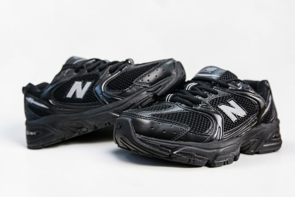 NEW BALANCE 530 TRIPLE BLACK
