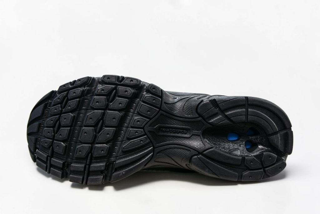 NEW BALANCE 530 TRIPLE BLACK