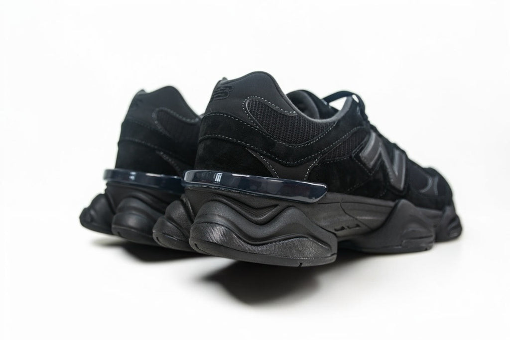 NEW BALANCE 9060 TRIPLE BLACK