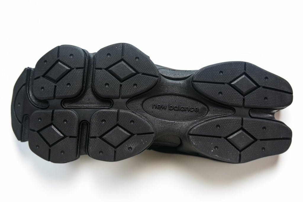 NEW BALANCE 9060 TRIPLE BLACK