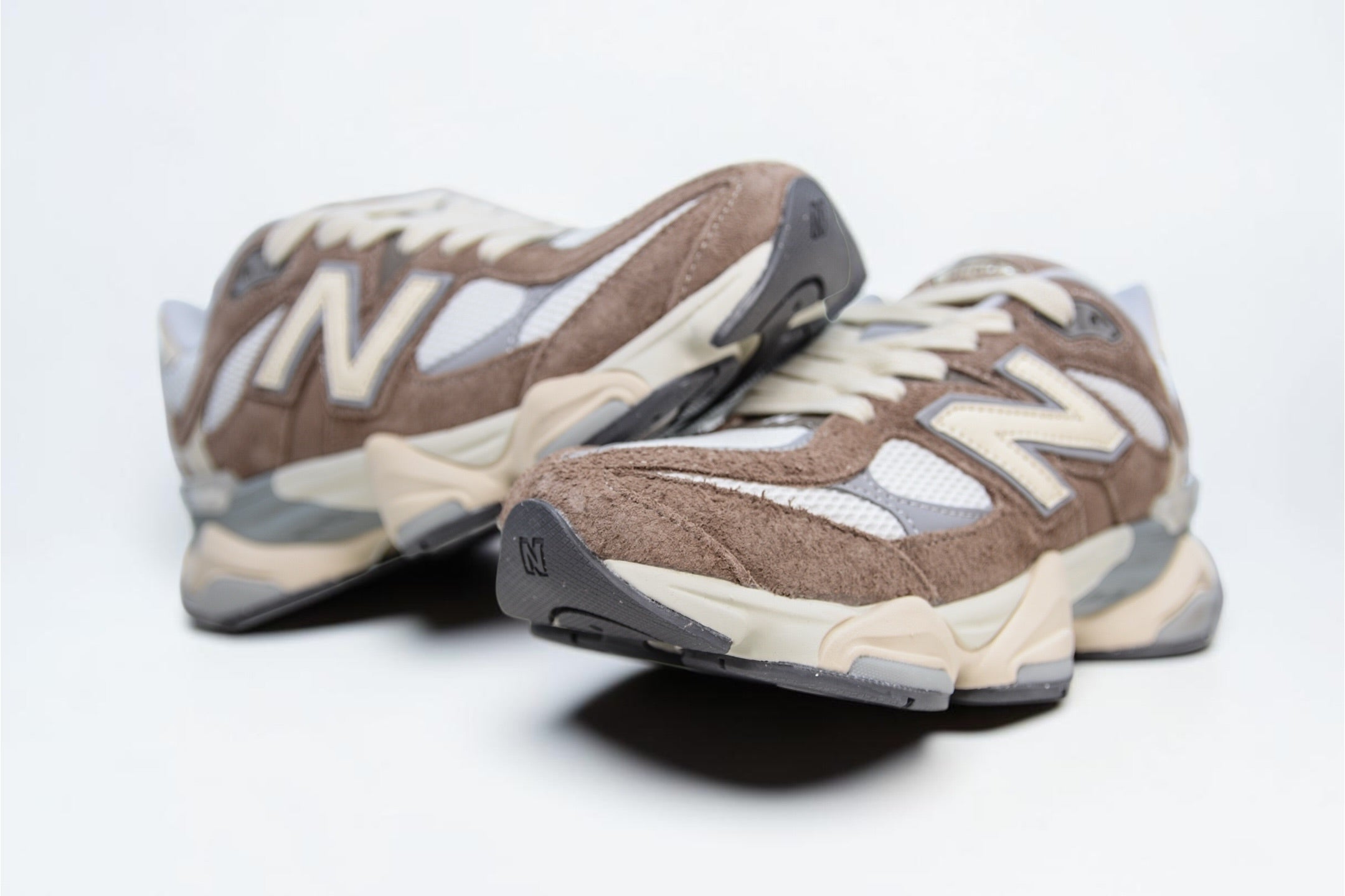 NEW BALANCE 9060 BROWN/CREAM