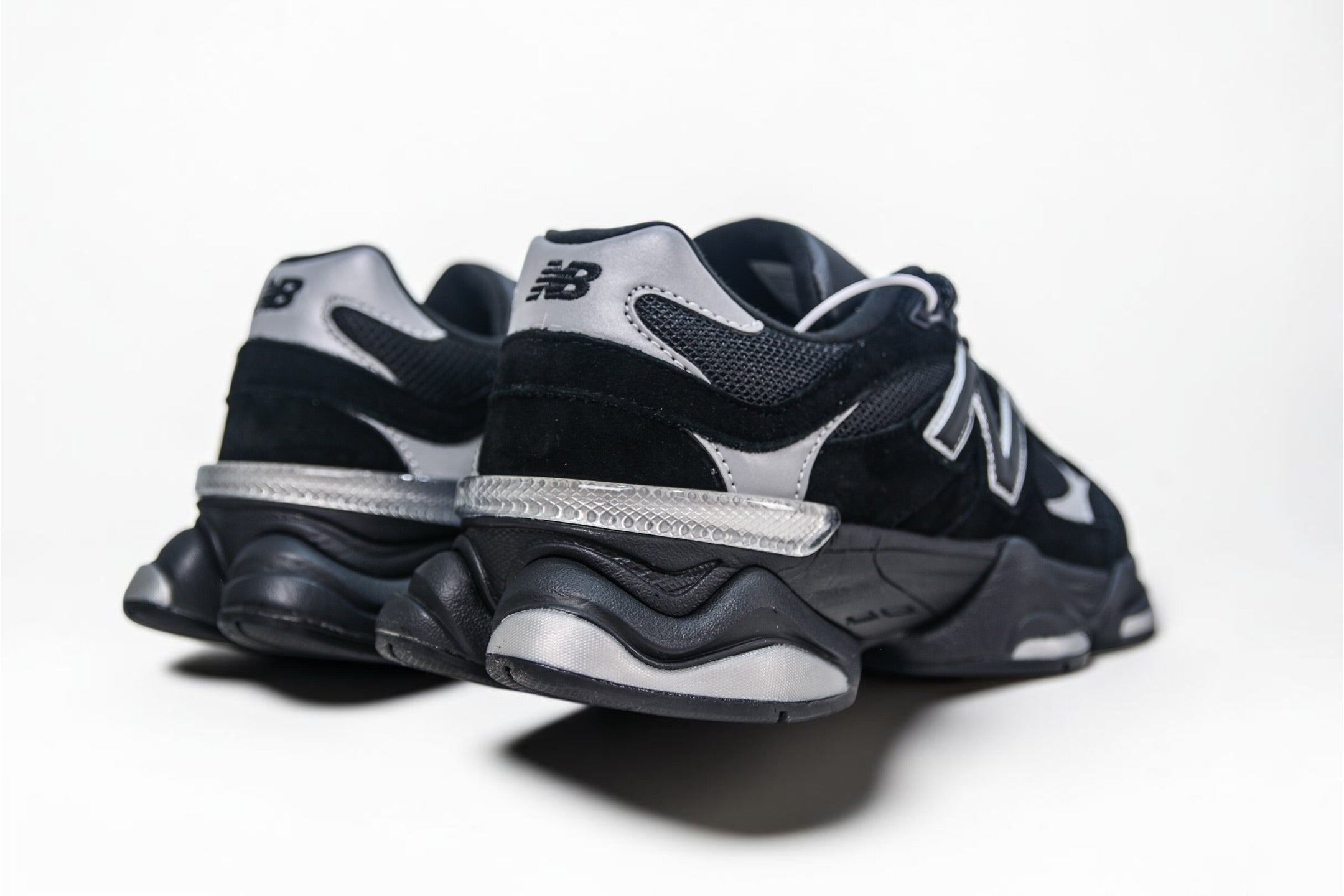 NEW BALANCE 9060 BLACK/SILVER