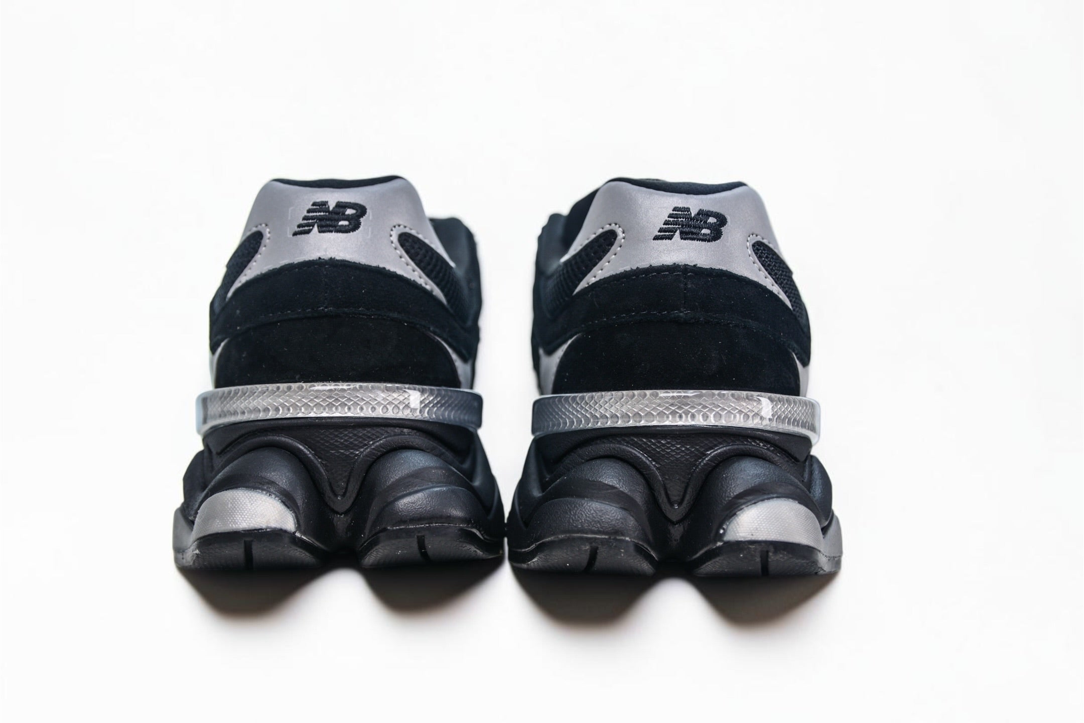 NEW BALANCE 9060 BLACK/SILVER